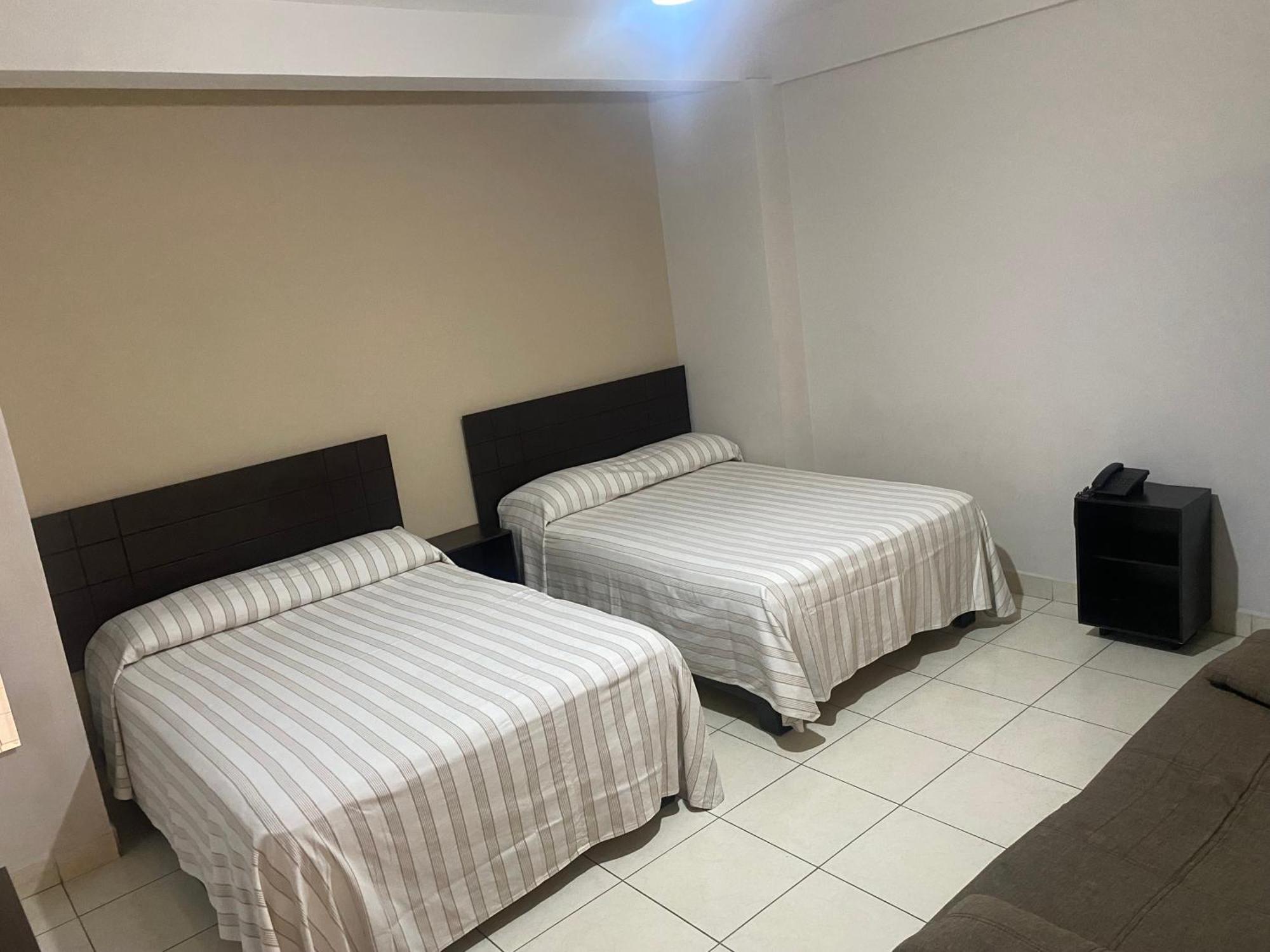 Sauces Hotel 3*